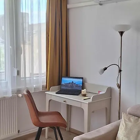 Comfort Budapest - Private Balcony & Free Parking Apartman *