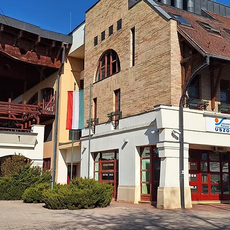 Comfort Budapest Apartment, Balcony, Free Parking, Ideal For Longer Stays Budapest