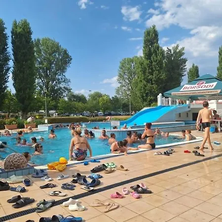 Comfort - Private Balcony & Free Parking - Ac Daire Budapeşte