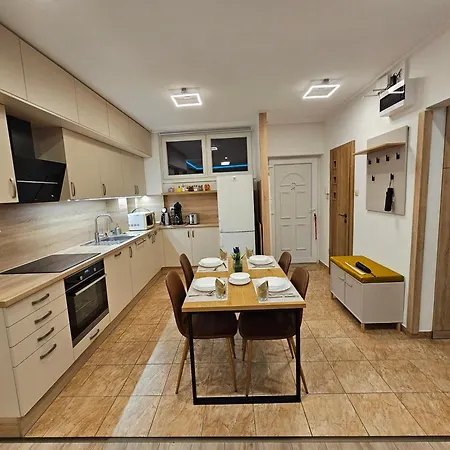 Comfort Romantic Balcony, Free Parking * Budapest