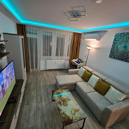 Comfort Romantic Balcony, Free Parking * Budapest
