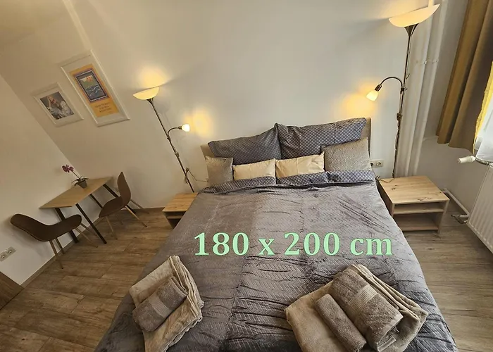 Comfort - Private Balcony - Free Parking *
