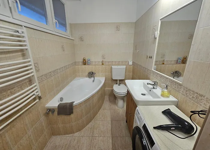 Apartament Comfort Apartment, Balcony, Free Parking, Ideal For Longer *